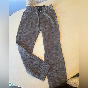 Lululemon Jet Cropped Joggers